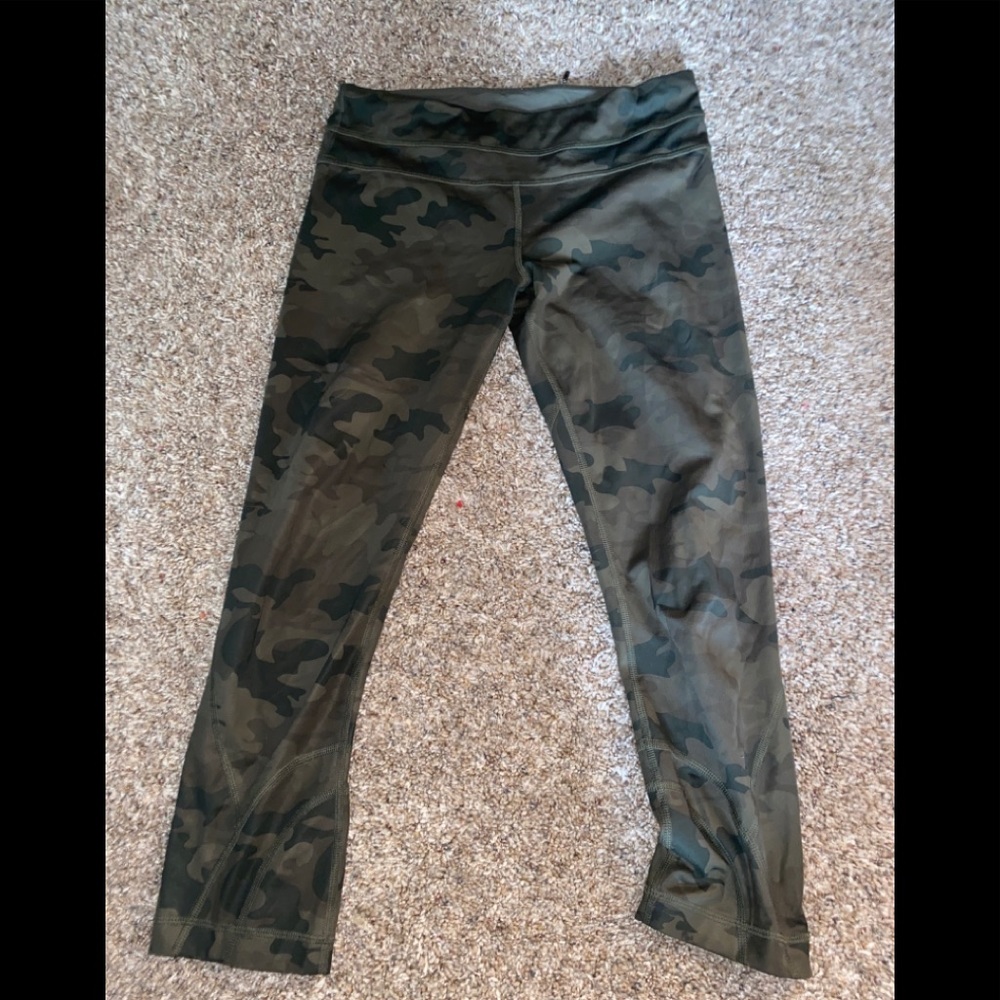 Lululemon Crop Leggings Size 4